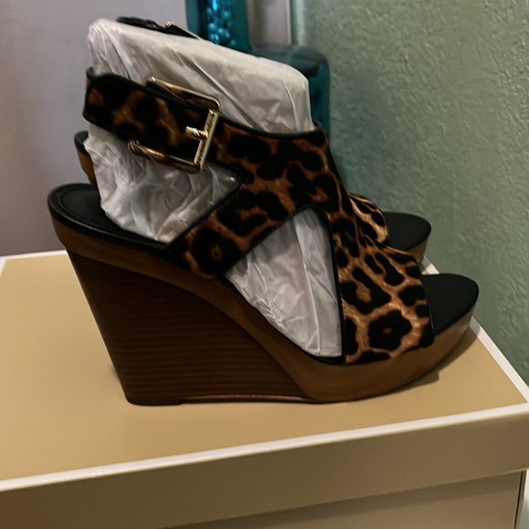 Michael Michael Kors Hair Calf Wedge - Picture 5 of 9